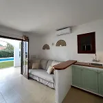 Con Piscina 5 Minutes From The
