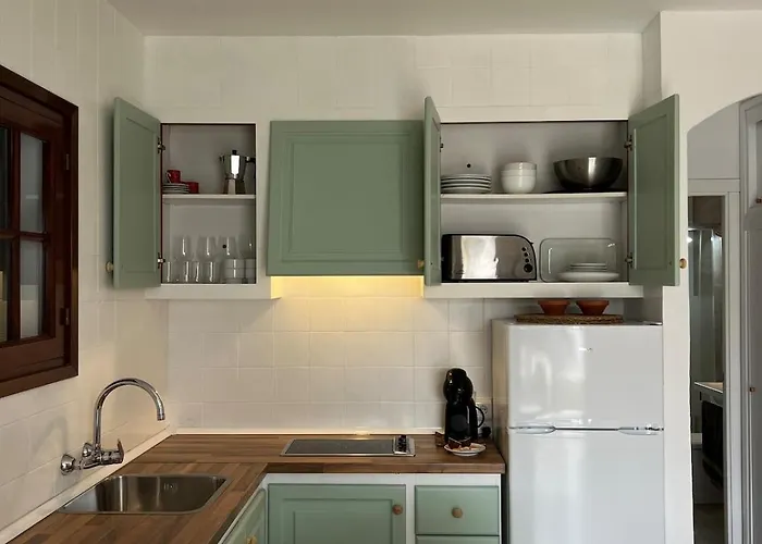 Con Piscina 5 Minutes From The *