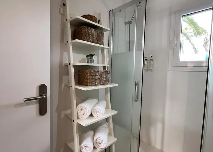 Con Piscina 5 Minutes From The Apartamento