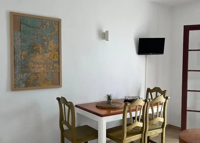 Con Piscina 5 Minutes From The *